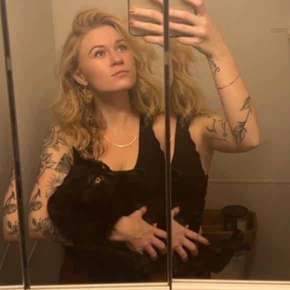 Meet your Posher, Lily - Picture 14 of 14